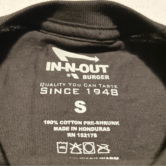 In N Out Burger California Hollywood Men's Black Shirt Small - Picture 5 of 16